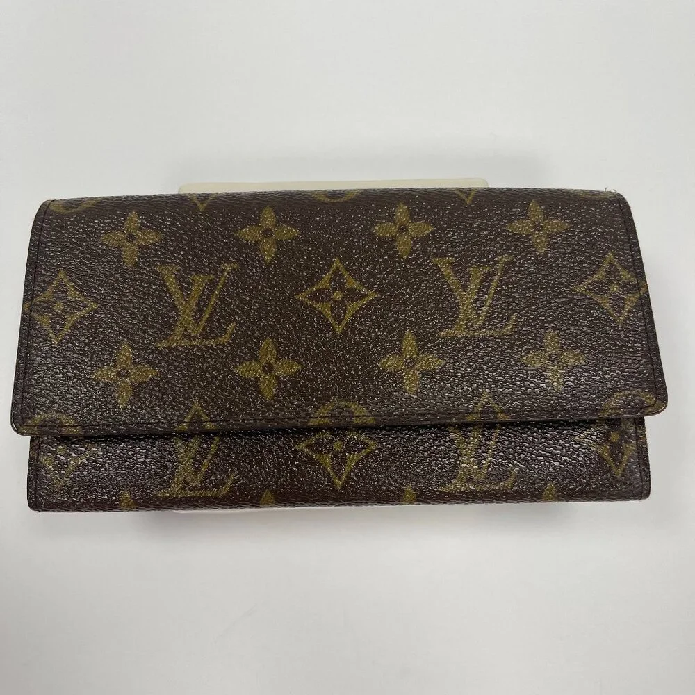 Louis Vuitton Vintage Porte Yen Monogram Canvas Wallet - Preowned